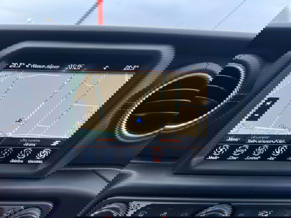 Jeep Gladiator usata a Verona (13)