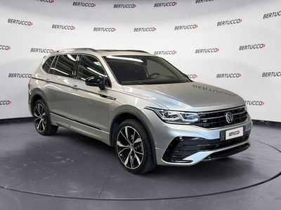 Volkswagen Tiguan Allspace 1.5 tsi R-Line 7p.ti dsg del 2024 usata a Verona
