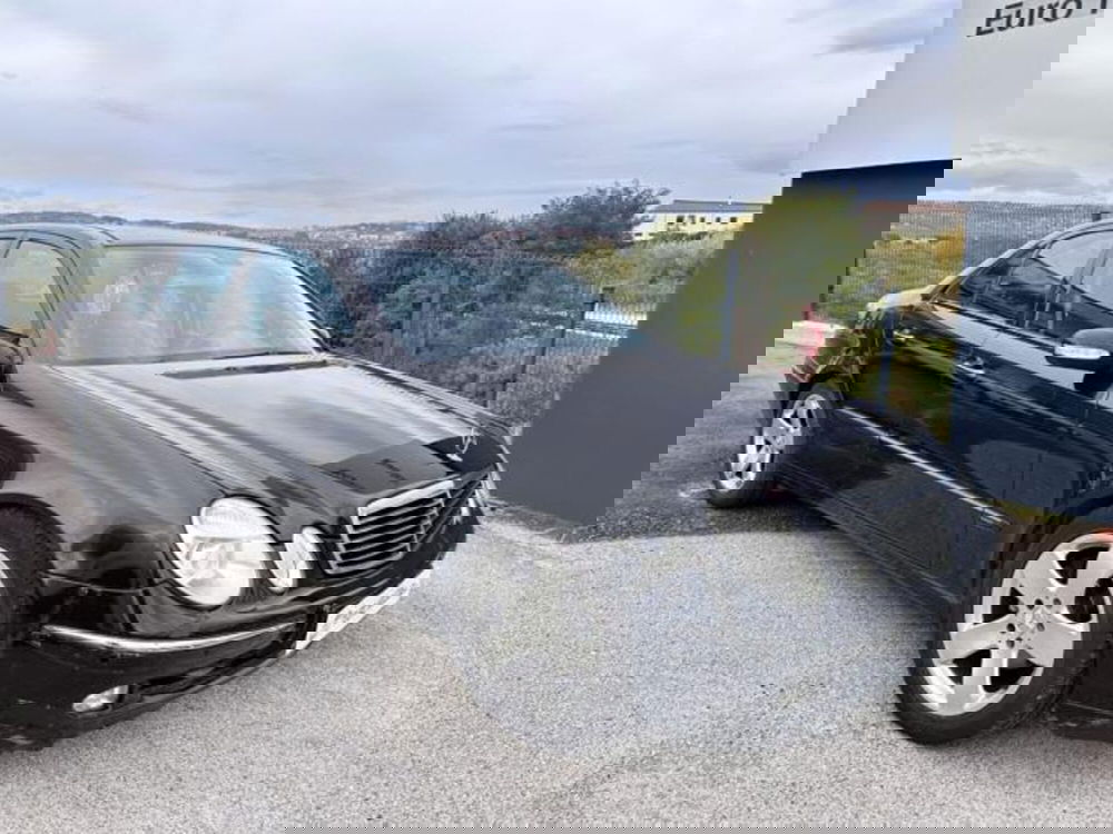 Mercedes-Benz Classe E usata a Campobasso (6)