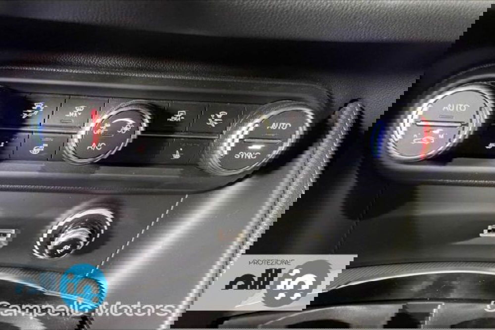 Alfa Romeo Stelvio usata a Venezia (11)