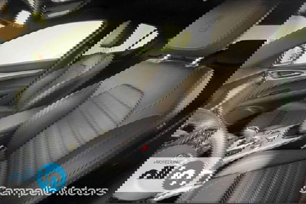 Alfa Romeo Stelvio usata a Venezia (14)