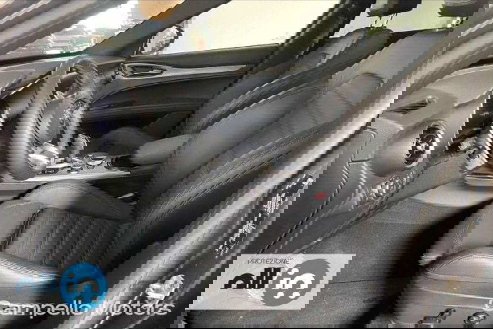 Alfa Romeo Stelvio usata a Venezia (7)