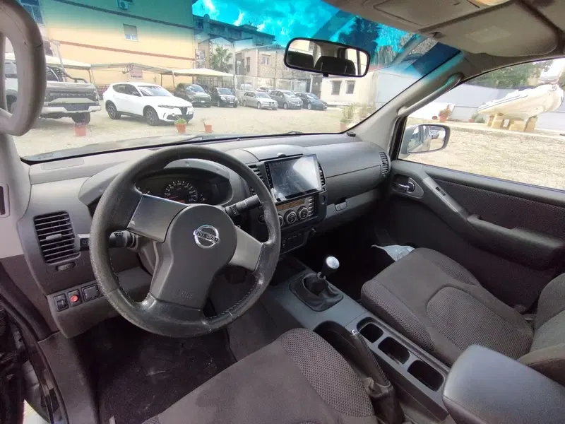 Nissan Navara usata a Palermo (8)