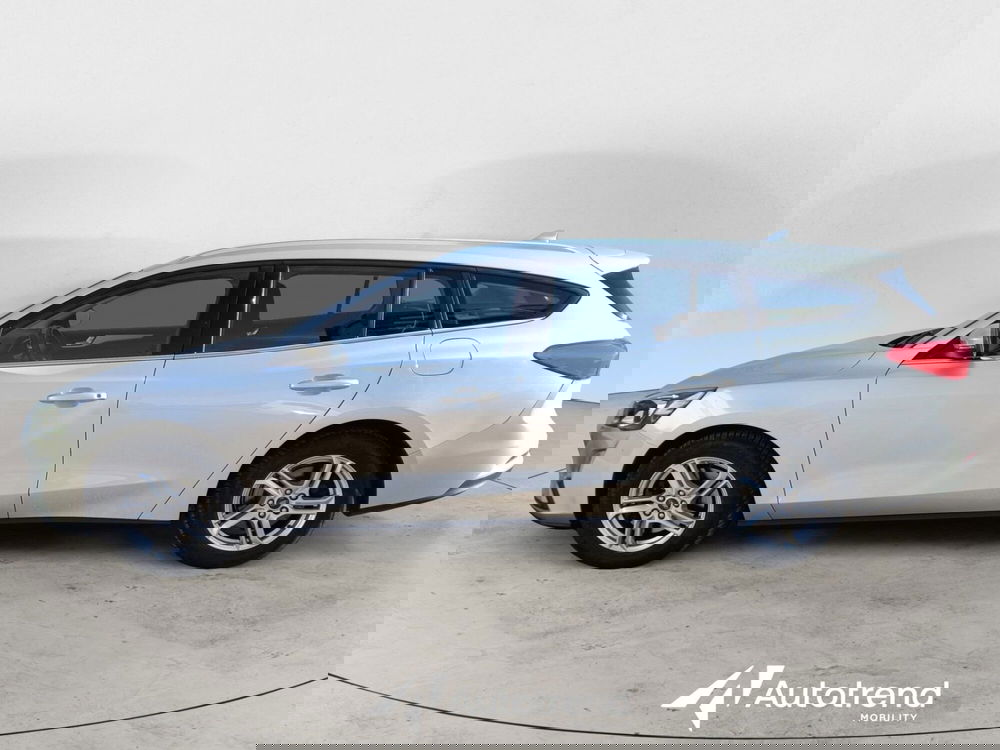 Ford Focus Station Wagon usata a Bari (5)