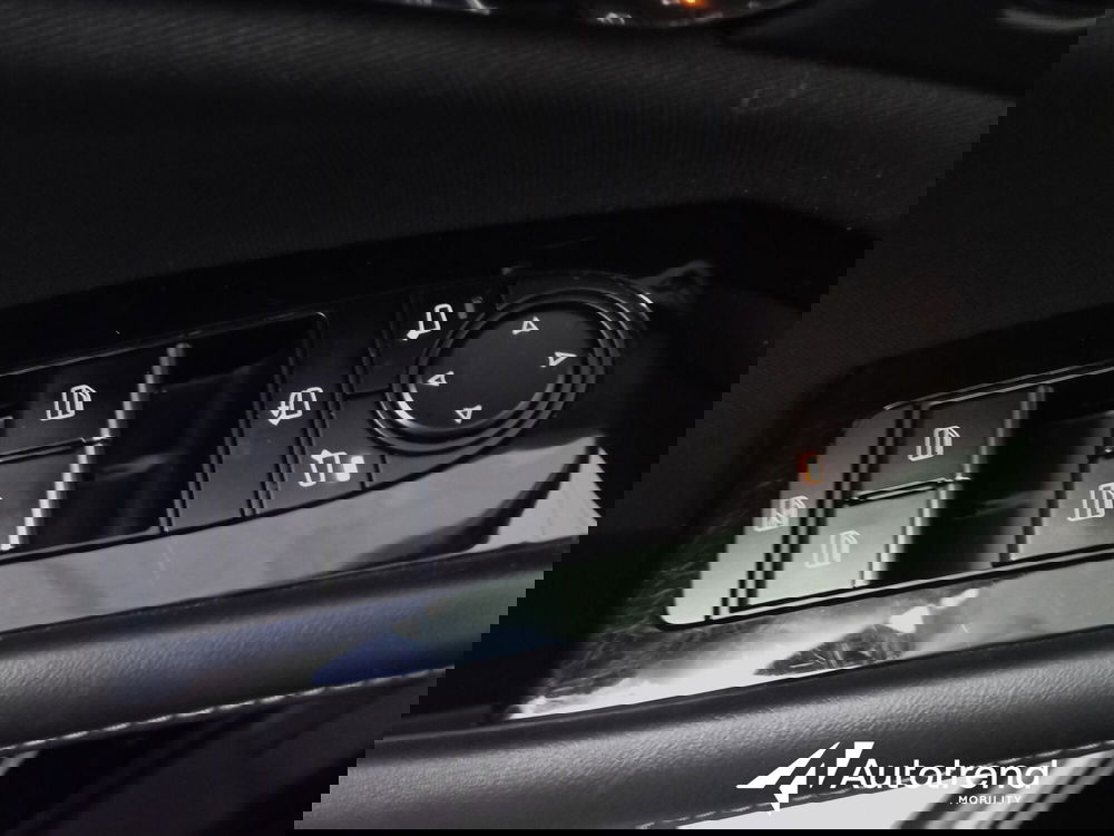 Mazda CX-30 usata a Bari (14)