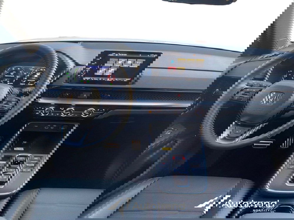 Honda CR-V usata a Bari (9)