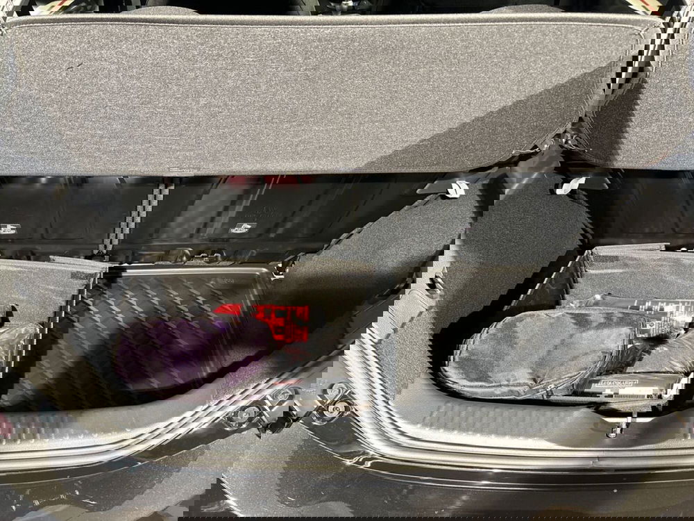 Toyota Aygo X nuova a Lecco (7)