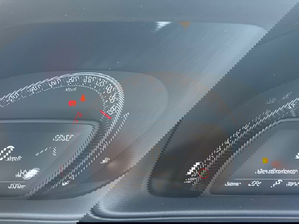 Toyota Aygo X nuova a Lecco (9)