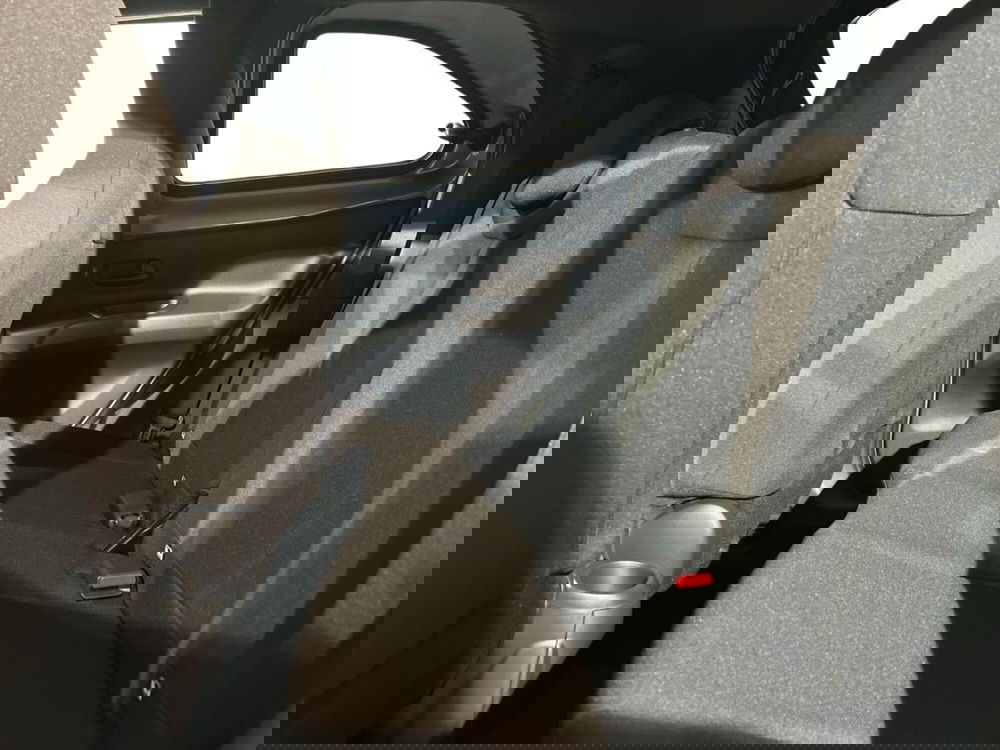 Toyota Aygo X nuova a Lecco (11)