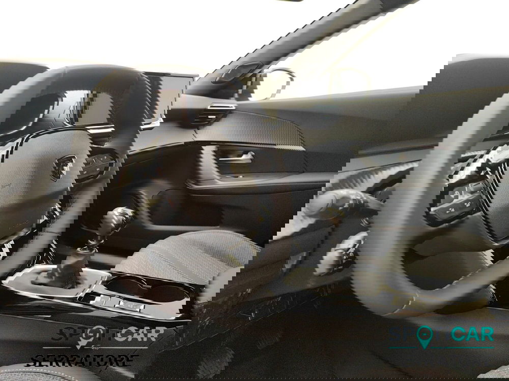 Peugeot 2008 nuova a Como (8)