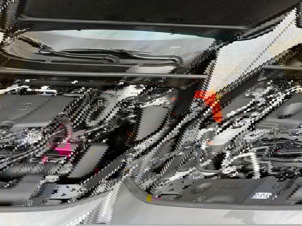 Toyota Rav4 nuova a Lecco (17)