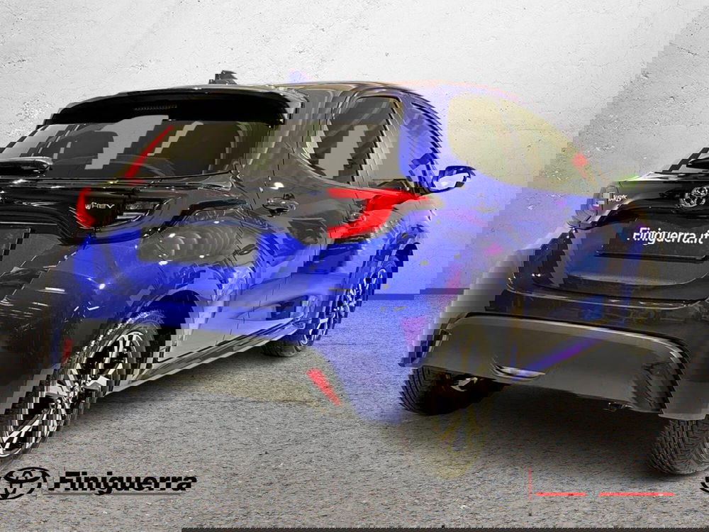 Toyota Yaris nuova a Lecco (4)