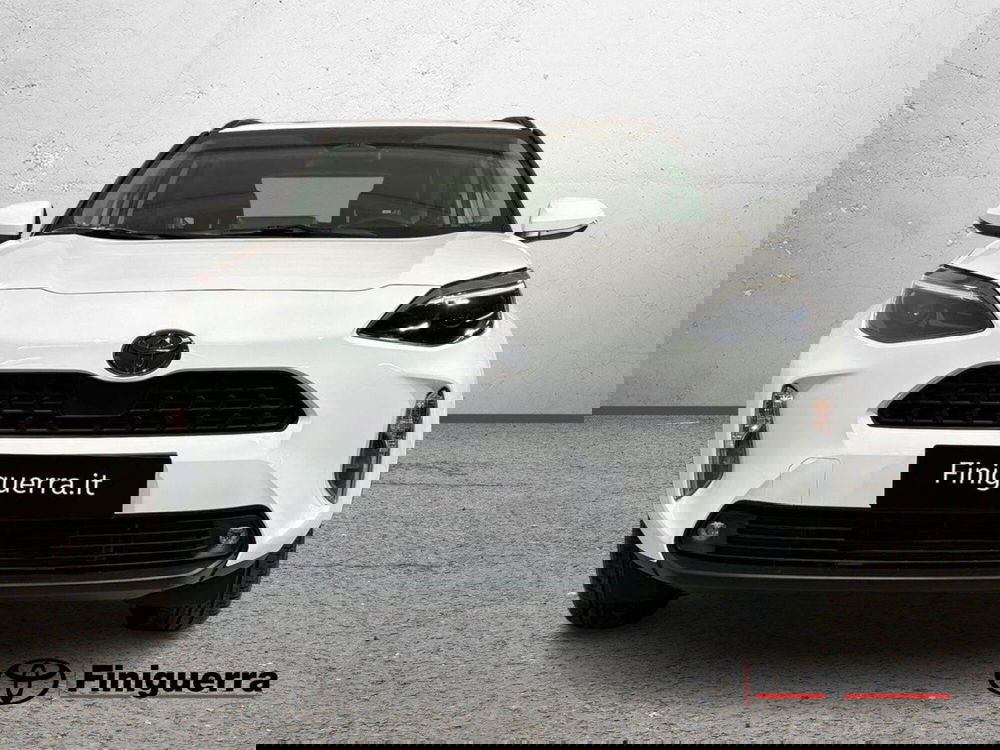 Toyota Yaris Cross nuova a Lecco (2)