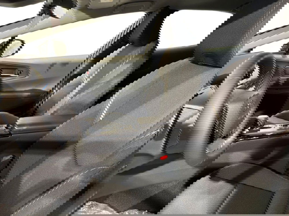 Toyota Prius nuova a Lecco (10)