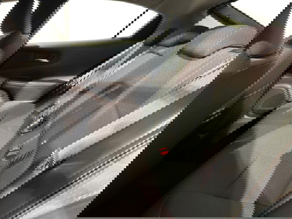 Toyota Prius nuova a Lecco (11)