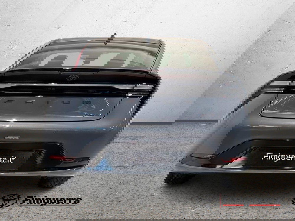 Toyota Prius nuova a Lecco (3)