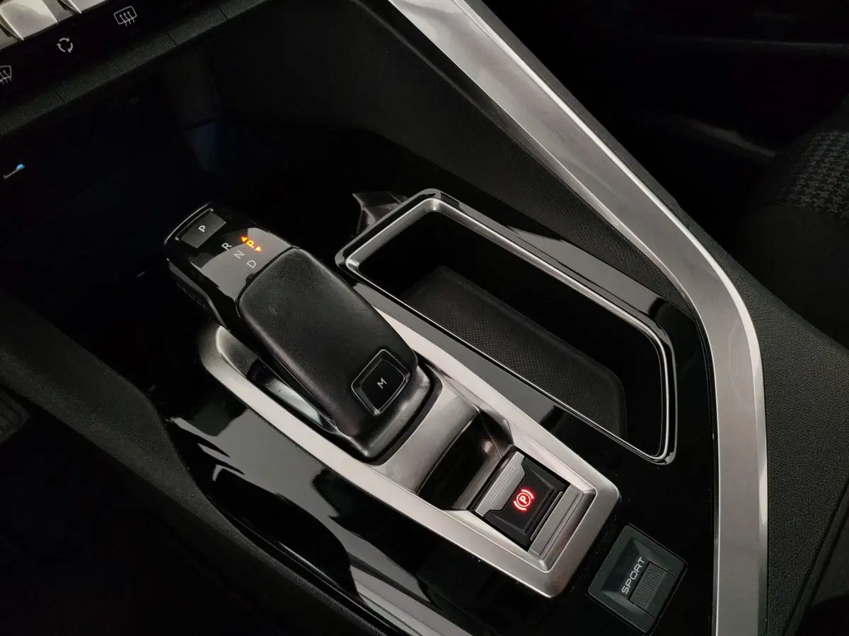 Peugeot 3008 usata a Caserta (17)
