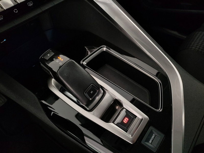 Peugeot 3008 usata a Caserta (17)