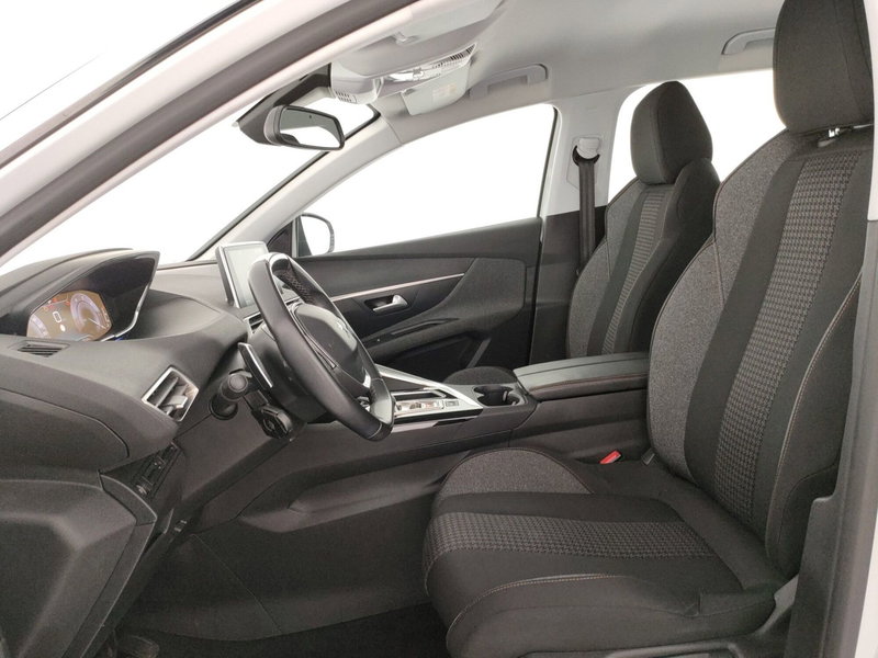 Peugeot 3008 usata a Caserta (19)