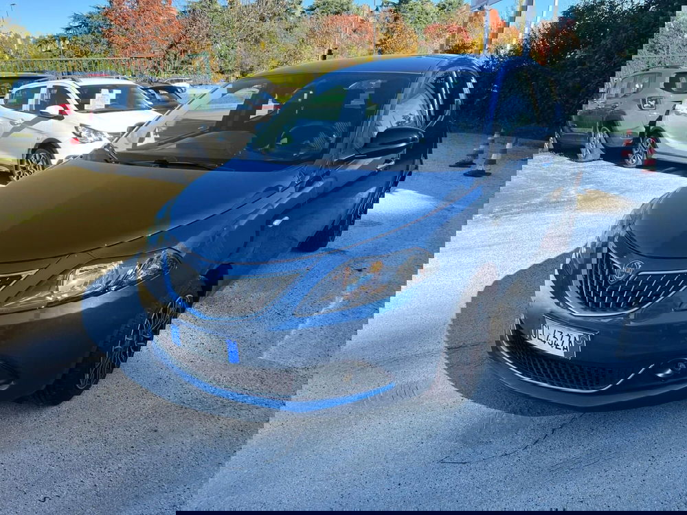 Lancia Ypsilon usata a Milano