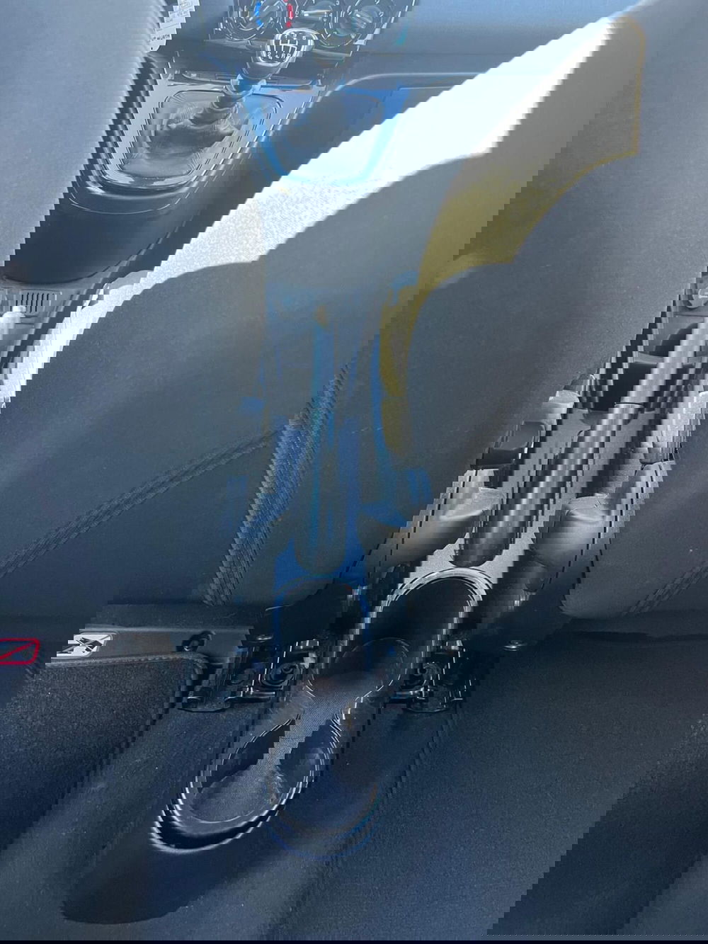 Lancia Ypsilon usata a Milano (18)