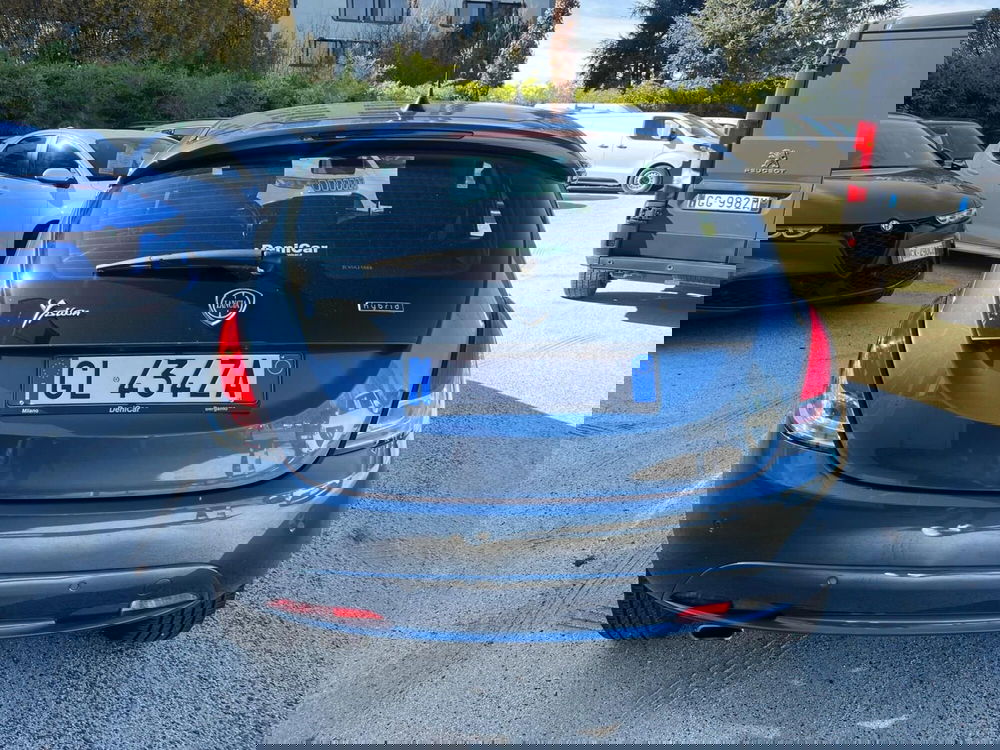 Lancia Ypsilon usata a Milano (8)
