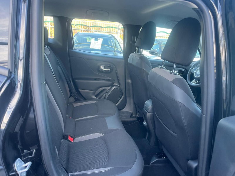 Jeep Renegade usata a Milano (14)