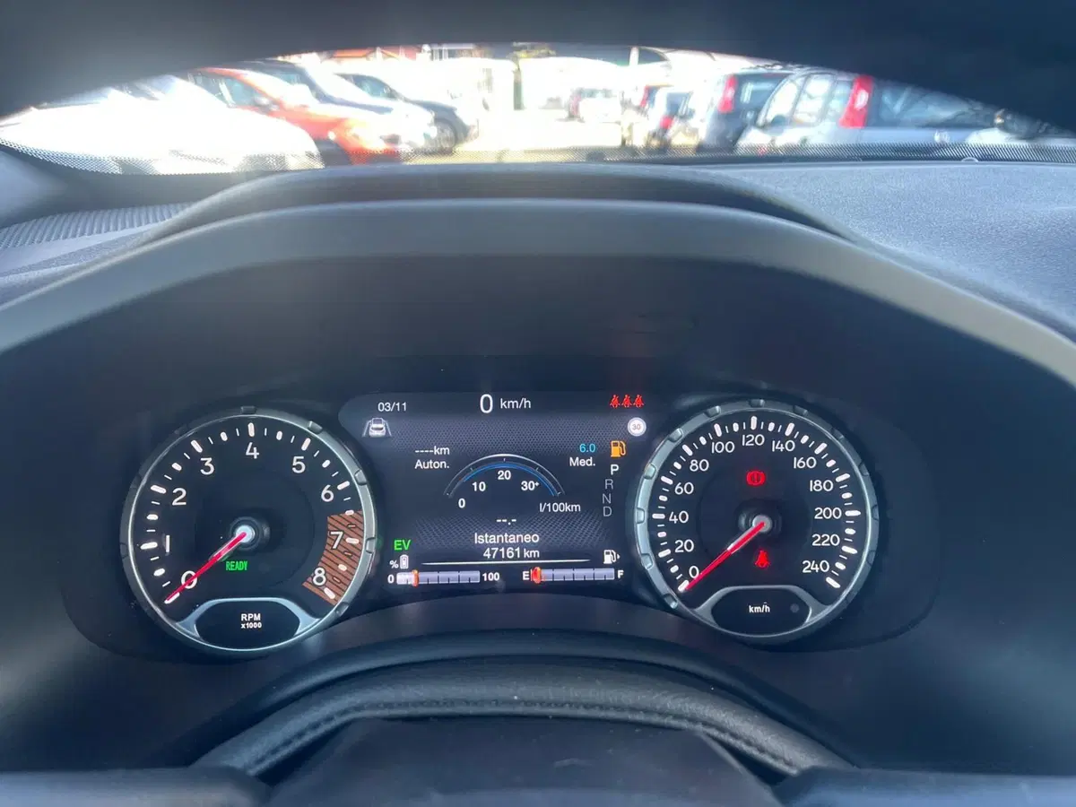 Jeep Renegade usata a Milano (18)