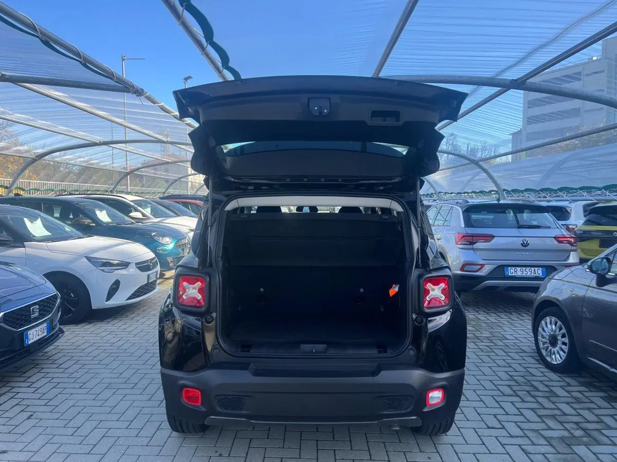 Jeep Renegade usata a Milano (9)