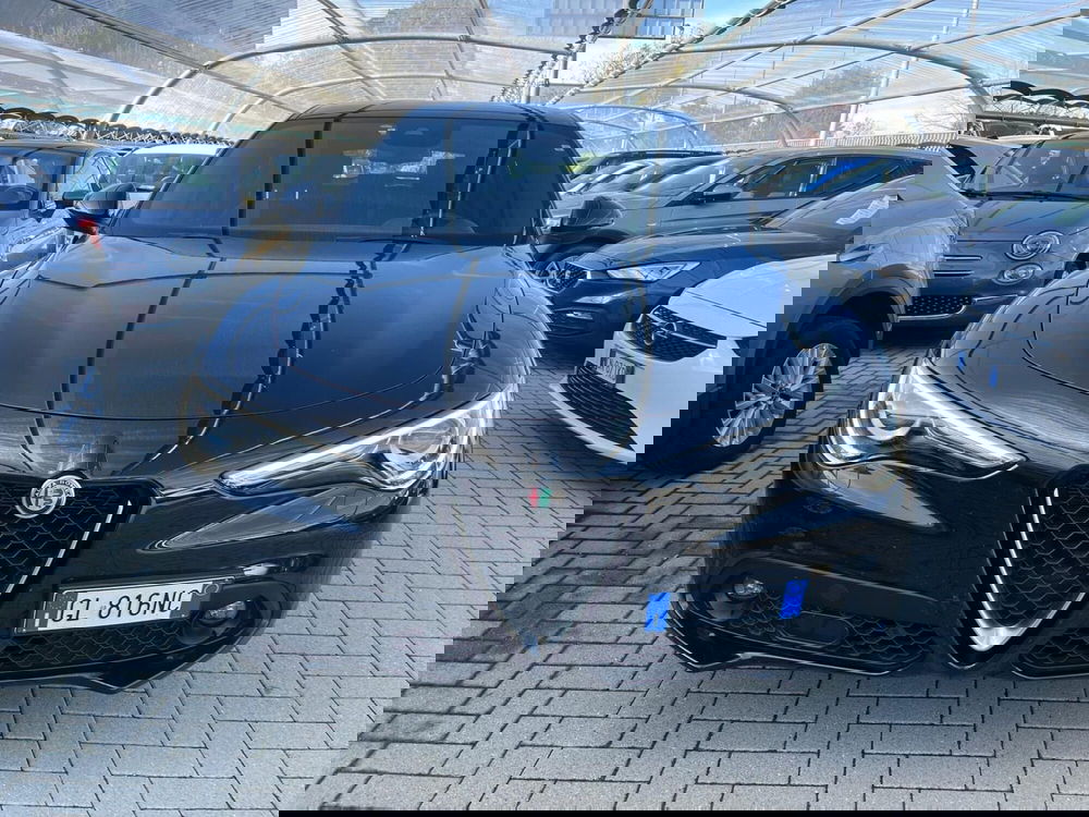 Alfa Romeo Stelvio usata a Milano (2)