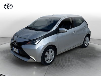 Toyota Aygo 1.0 VVT-i 69 CV 5 porte x-play del 2015 usata a Ragusa