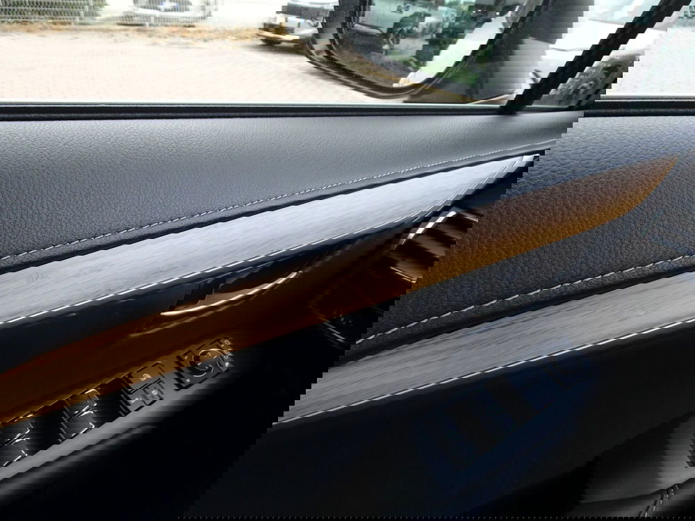 Lexus NX usata a Treviso (18)