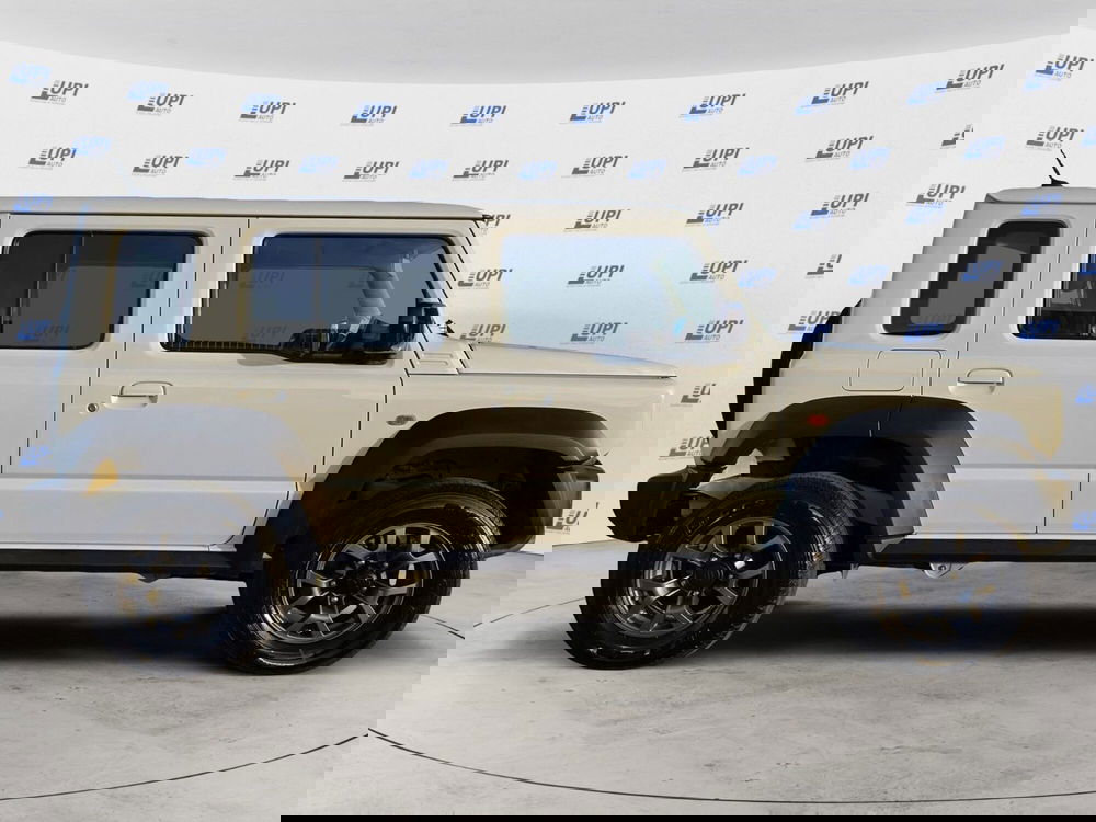 Suzuki Jimny nuova a Pistoia (4)