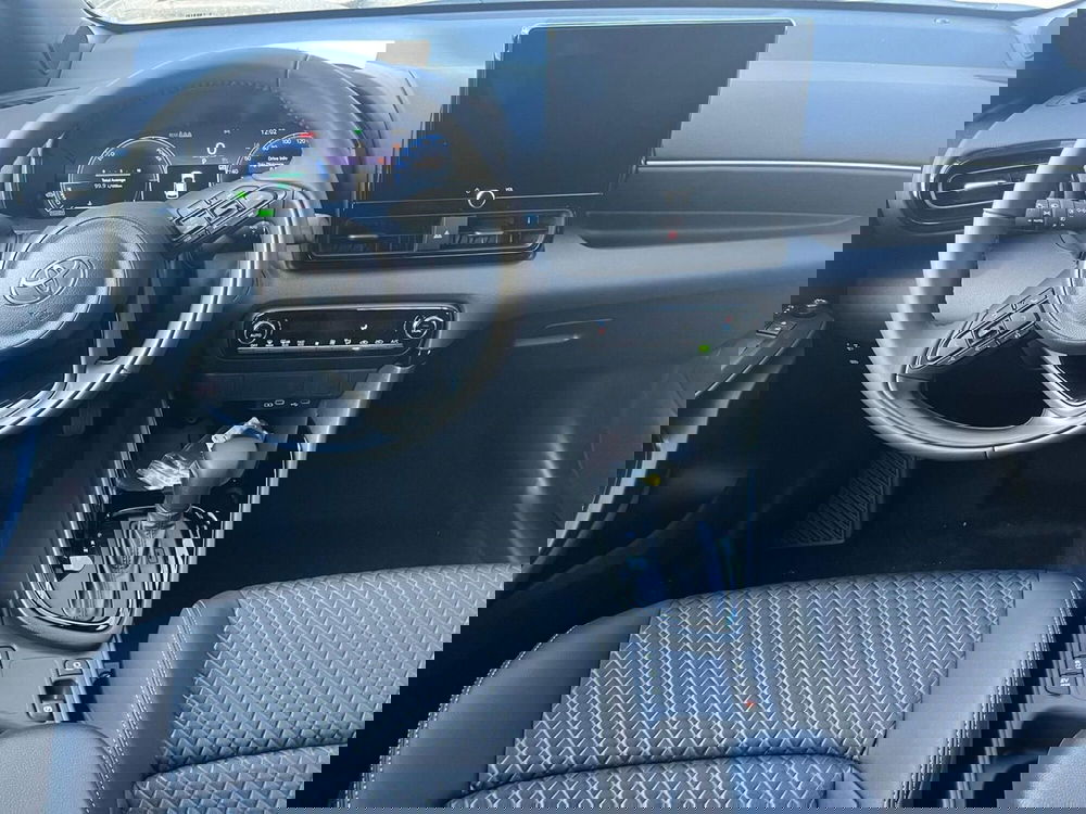 Toyota Yaris nuova a Cremona (9)