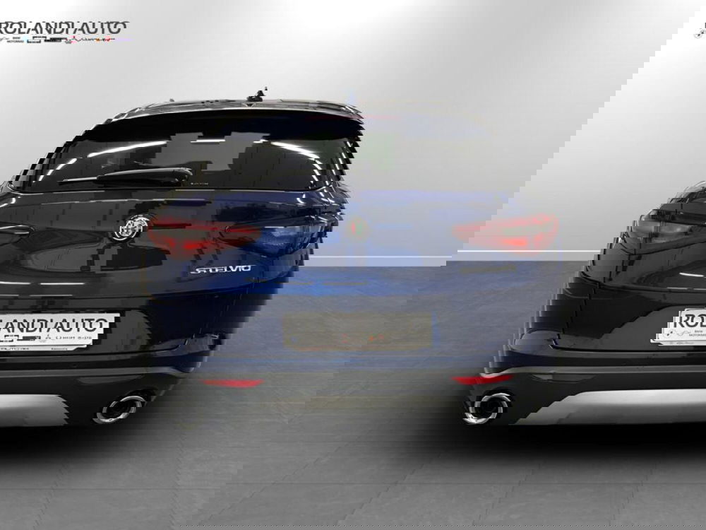 Alfa Romeo Stelvio usata a Alessandria (6)