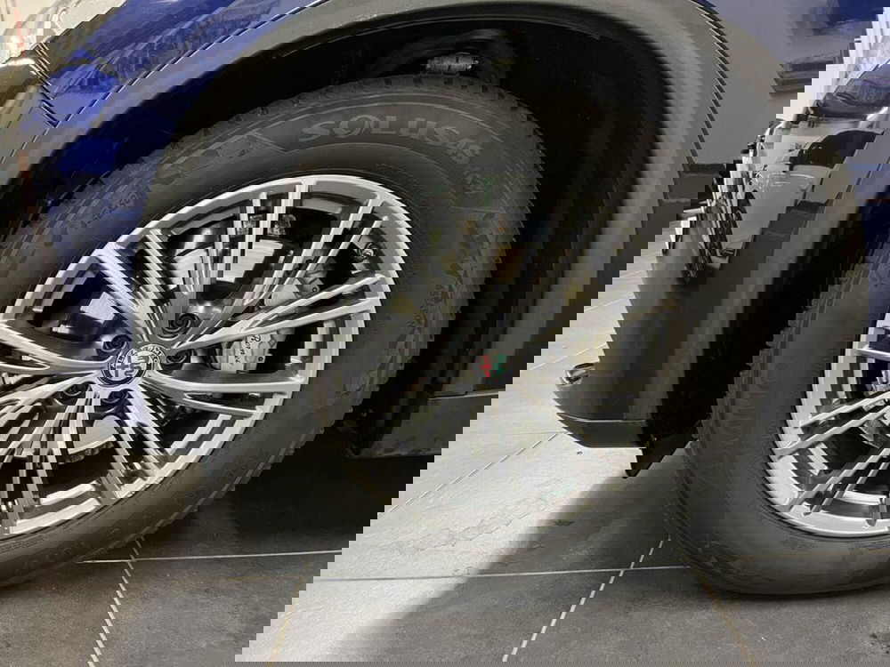 Alfa Romeo Stelvio usata a Alessandria (9)