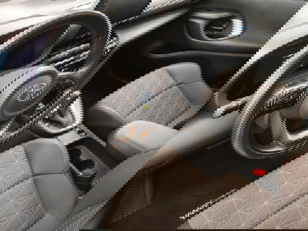 Toyota Yaris Cross usata a Roma (13)