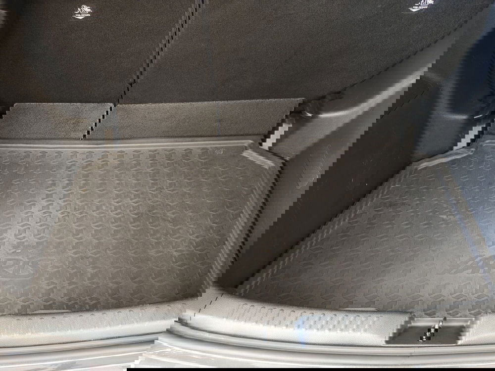 Toyota Yaris usata a Roma (13)