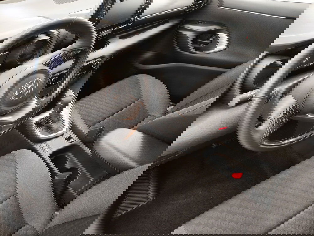 Toyota Yaris usata a Roma (12)