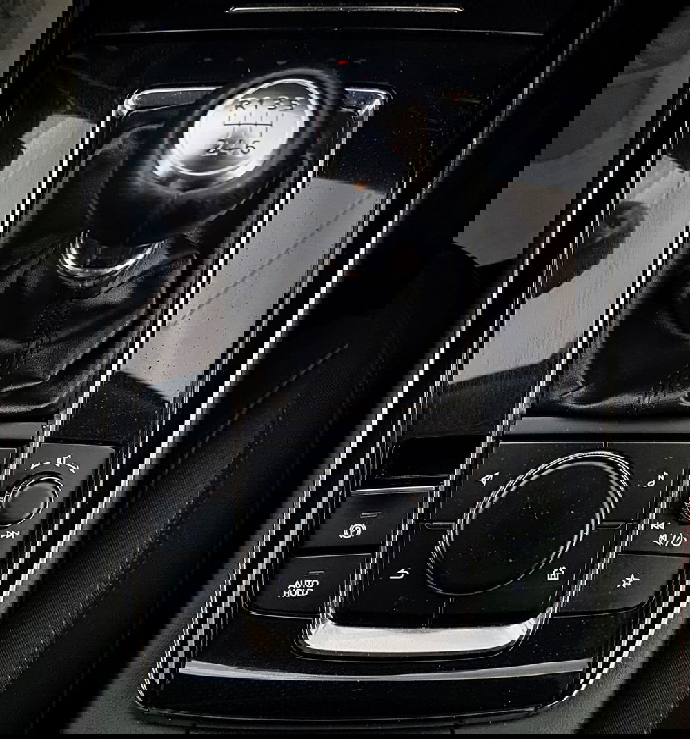 Mazda CX-30 usata a Pavia (10)