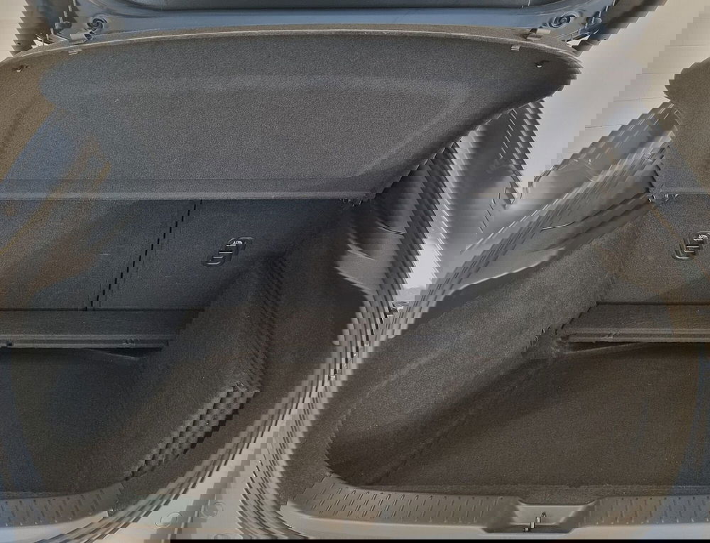 Mazda CX-30 usata a Pavia (18)