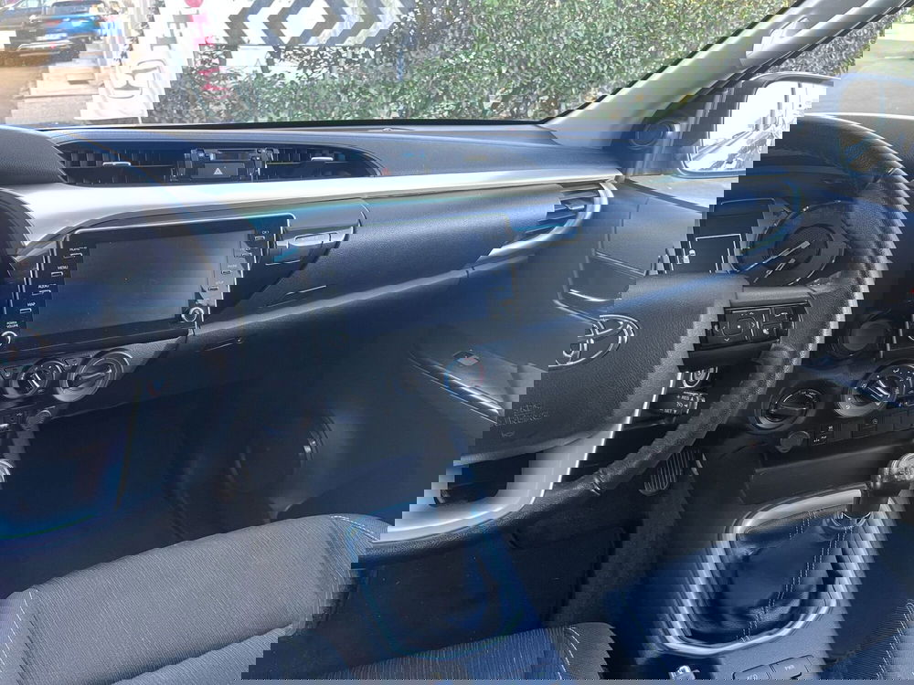 Toyota Hilux usata a Bologna (11)