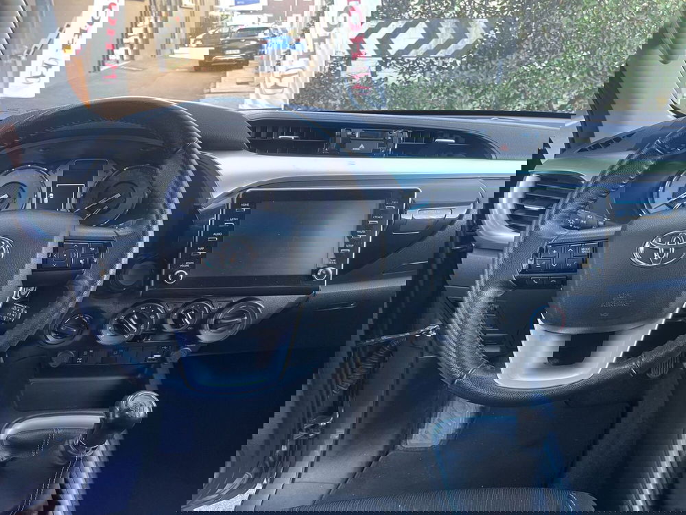 Toyota Hilux usata a Bologna (12)