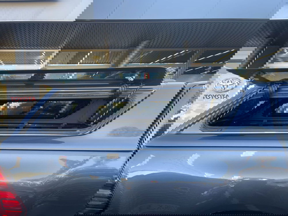 Toyota Hilux usata a Bologna (17)