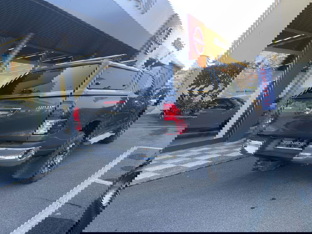 Toyota Hilux usata a Bologna (5)