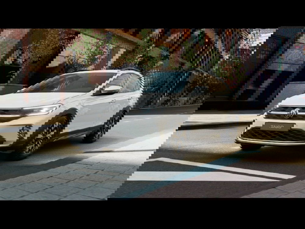 Volkswagen Taigo nuova a Livorno