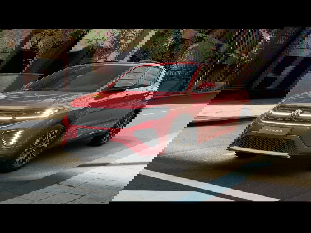 Volkswagen T-Cross nuova a Livorno