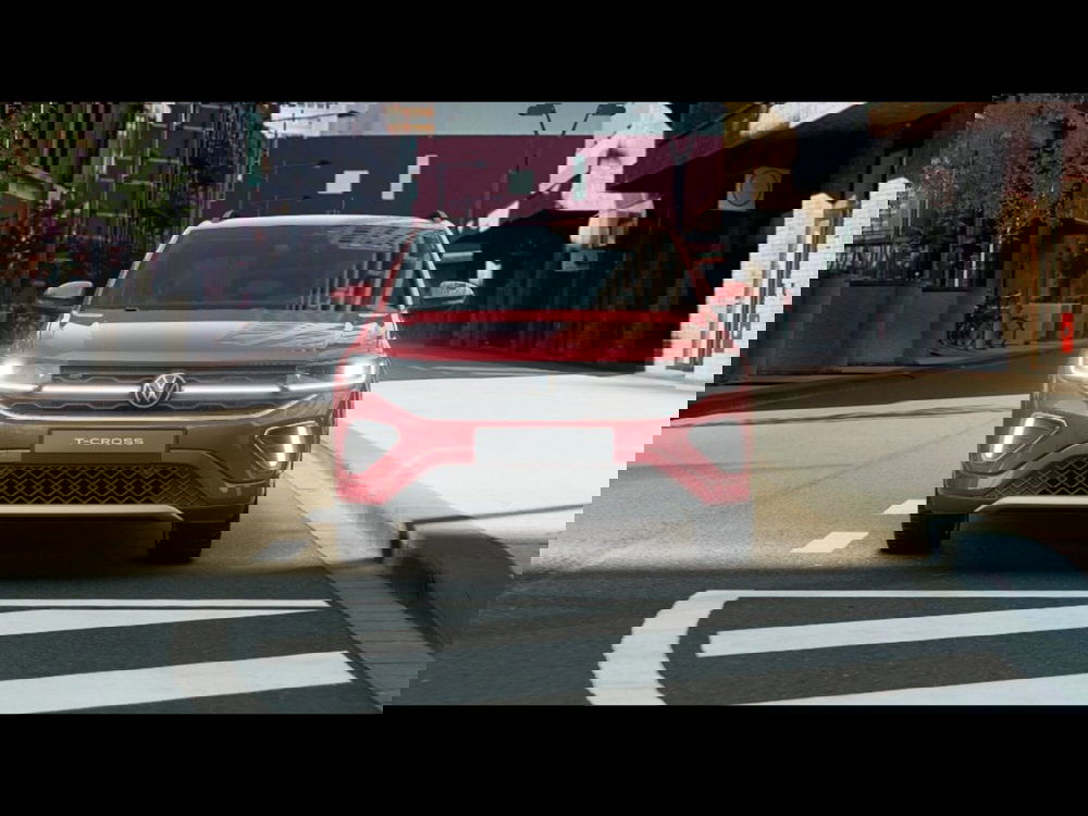 Volkswagen T-Cross nuova a Livorno (5)