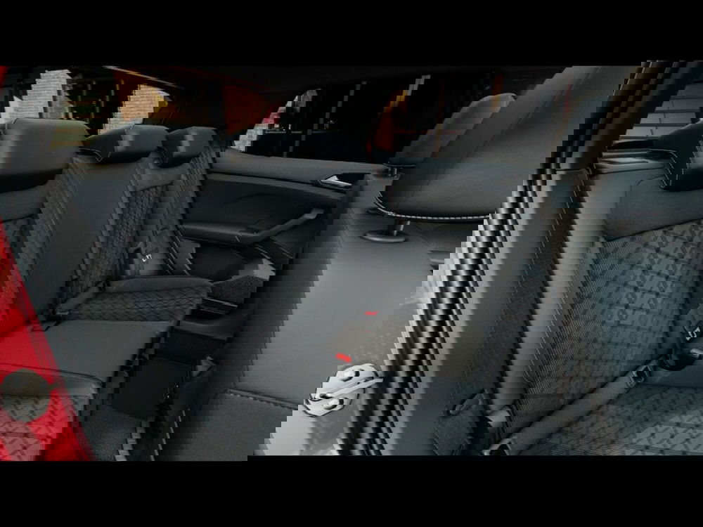 Volkswagen T-Cross nuova a Livorno (9)