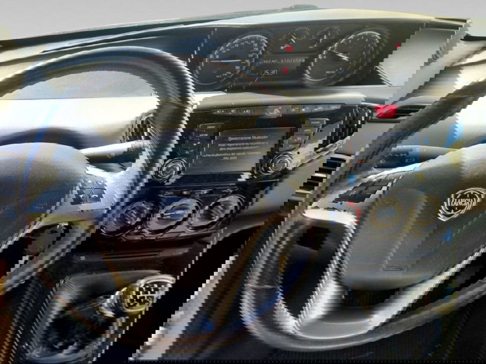Lancia Ypsilon usata a Firenze (8)